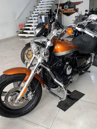 HARLEY-DAVIDSON SPORTSTER 1200 CUSTOM CA LIMITED 